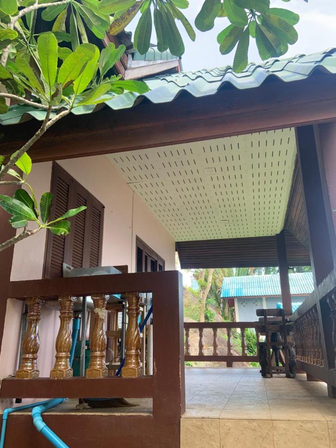 Lucky Resort Haad Yao Luaran gambar