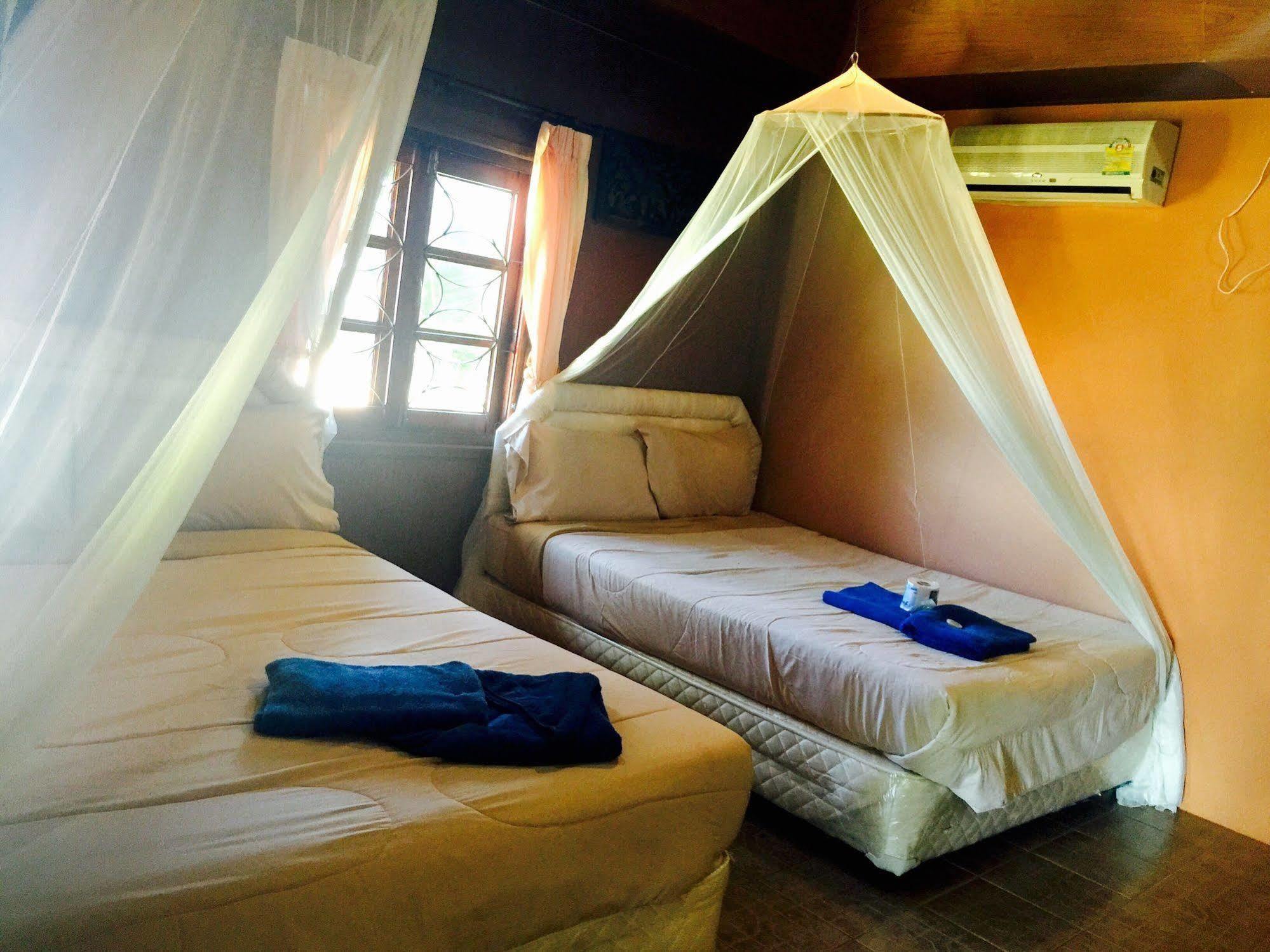Lucky Resort Haad Yao Luaran gambar