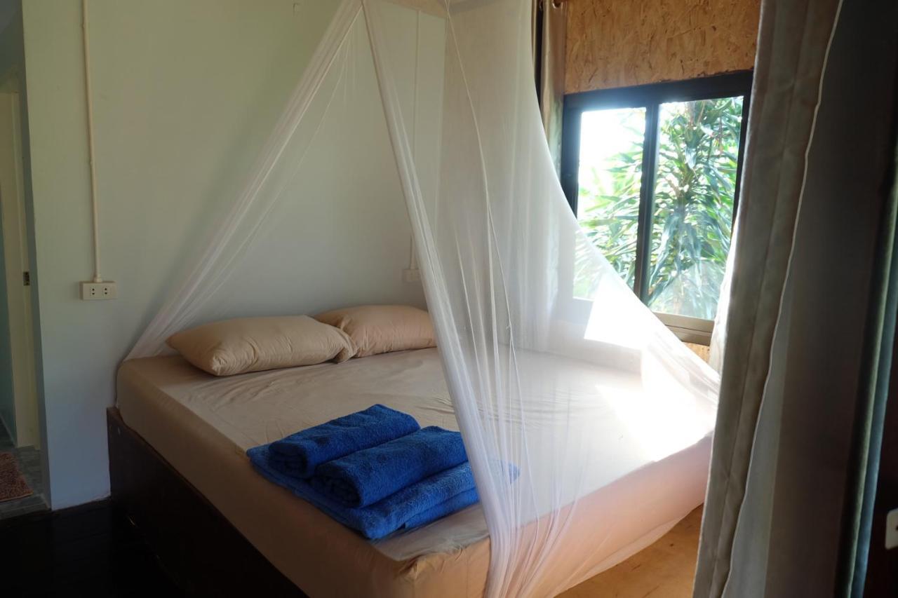 Lucky Resort Haad Yao Luaran gambar